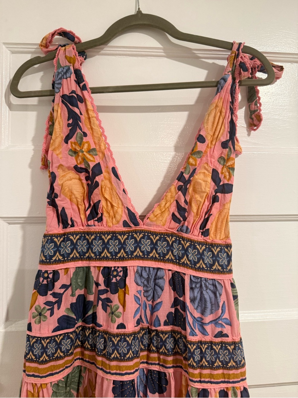 FARM RIO Seashell Tapestry Pink Midi-Dress - Picture 5 of 7